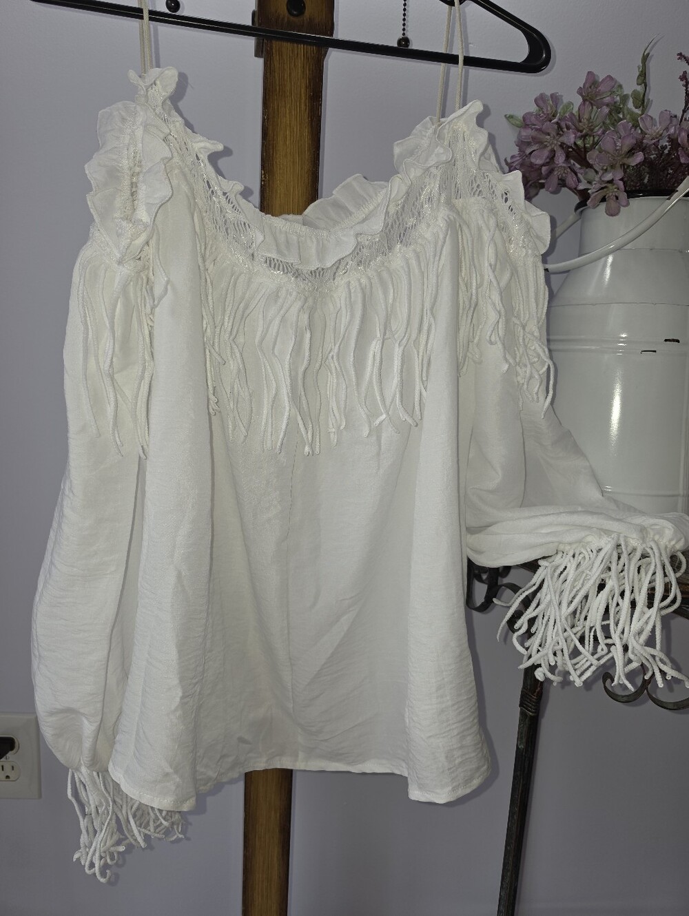 #2637,Boho Chic White Off-the-Shoulder Fringe Blouse L, nwt